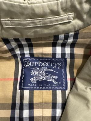 Burberry ladies trench coat