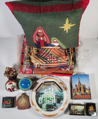 LOT 138G: Vintage Collection of European Holiday Items From Russia, India and More