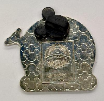 Disney Pin Trading Disneyland Resort Sleeping Beauty Castle Mickey Mouse Pin 2009