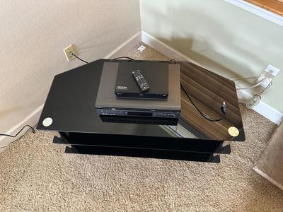 3 TIER MEDIA STAND WITH LG 3D BLU-RAY DISC PLAYER AND DVD/VHS COMBO PLAYER