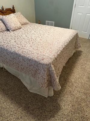 QUEEN CLEAN CLASSIC REST MATTRESS SET WITH HEADBOARD AND FRAME PLUS BEDDING