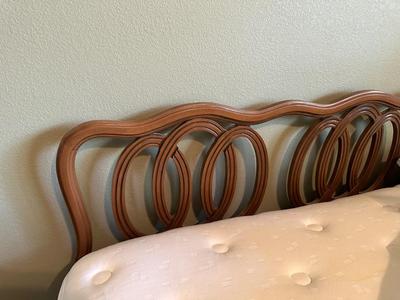 KING SIZE BEDFRAME WITH HEADBOARD
