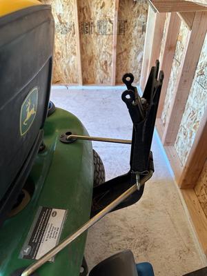 JOHN DEERE L111 AUTOMATIC RIDING LAWN MOWER