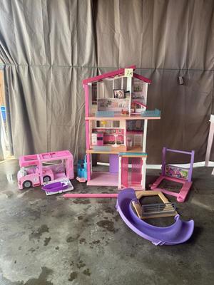 BARBIE DREAMHOUSE AND DREAMCAMPER