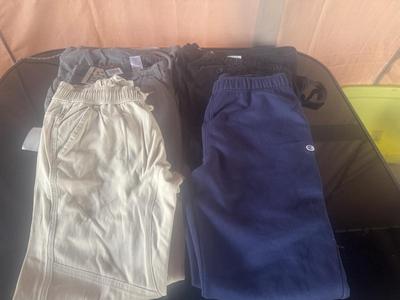 MEN'S SIZE MEDIUM