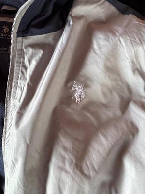 HOODIE AND LIGHTWEIGHT JACKET SIZE LARGE