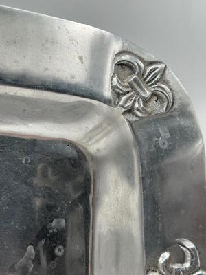 Fleur-de-Lis Serving Tray with 3 Serving Utensils
