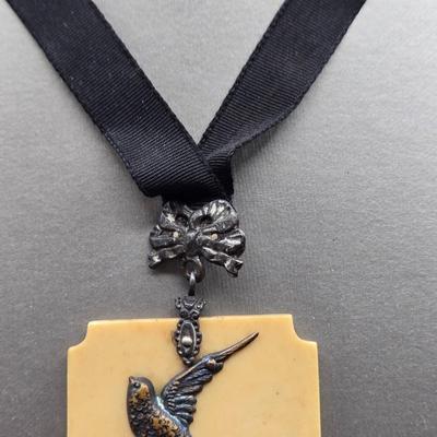 LOT 5J: Antique Adjustable Slide Ribbon Pendant Necklace