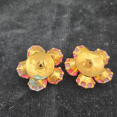 LOT 6J: Antique Cut Glass Buttons, Fur Clips, and Shoe Clips