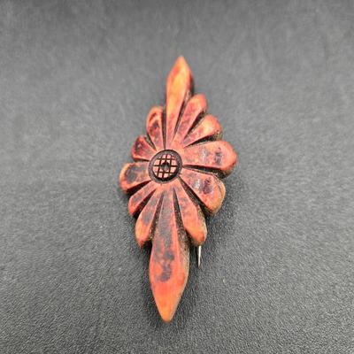 LOT 9J: Vintage Bakelite Bar Pin and More