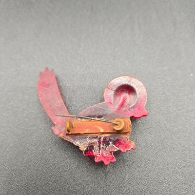 LOT 9J: Vintage Bakelite Bar Pin and More