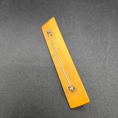 LOT 9J: Vintage Bakelite Bar Pin and More