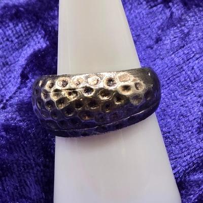 LOT 16: Assorted Vintage Rings