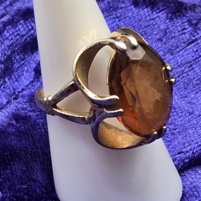 LOT 16: Assorted Vintage Rings