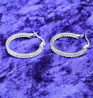 LOT 30J: Multiple Pairs of Sterling Hoop Earrings / 18.1 grams