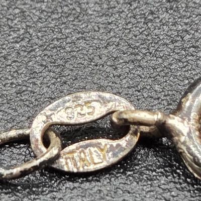 LOT 31J: 925 Silver MLB NY Yankees 16 Inch Necklace