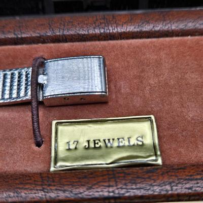 LOT 36J: Two Vintage Jules Jurgensen Watches