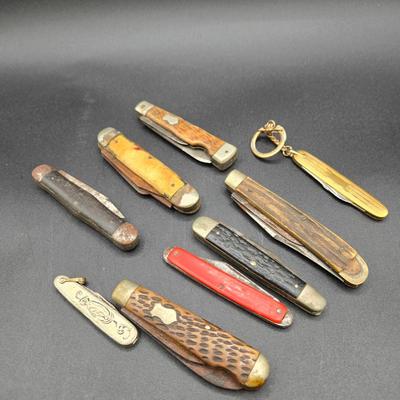 LOT 40J: Various Pocket Knives
