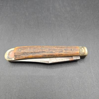 LOT 40J: Various Pocket Knives
