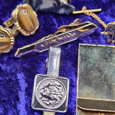 LOT 42J: Collection of Tie Clips, Tack Pins, Cuff Links, Buttons, Money Clips, and More