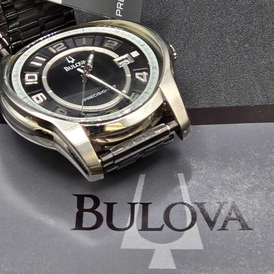 LOT 43J: NIB Bulova Watch