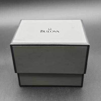 LOT 43J: NIB Bulova Watch