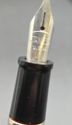 LOT 45J: Collection of Fountain Pens