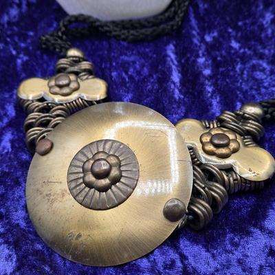 LOT: 46J: Collection of Costume Jewerly