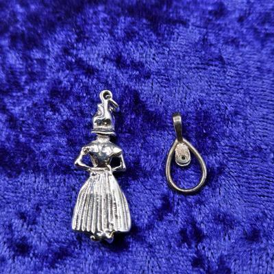 LOT 49J: Collection of All Sorts of Jewelry