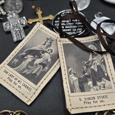 LOT 50J: Various Religious and Patriotic Pins and More