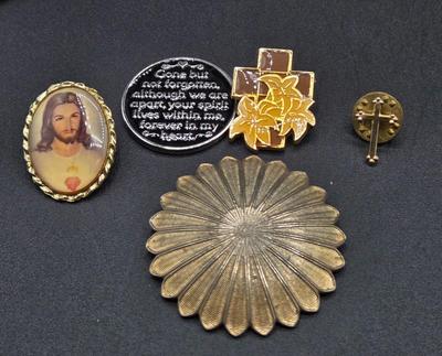 LOT 50J: Various Religious and Patriotic Pins and More