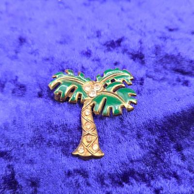 LOT 53J: Vintage Wire Scroll Work 18 Inch Necklace & Pin with Teal Stones, Elephant Pin, Palm Tree Pin, Leaf Pins, and More