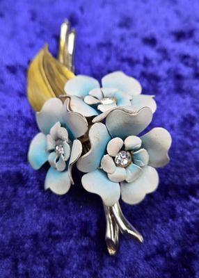LOT 55J: Beautiful Blue Brooches Including Ceramic Flower, Delfts, and More