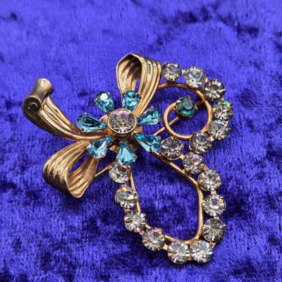 LOT 55J: Beautiful Blue Brooches Including Ceramic Flower, Delfts, and More