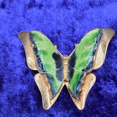 LOT 60J: Butterfly Pins, Earrings, and More