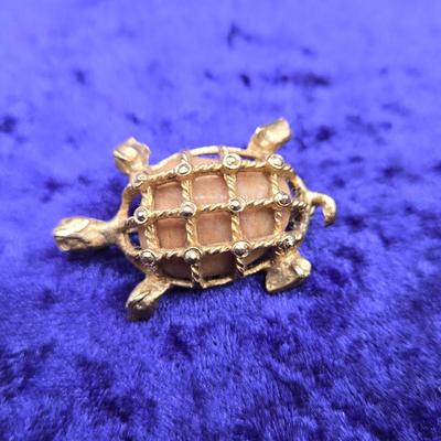 LOT 61J: Lizards and Turtles and Snakes, Oh My!! Various Animal Pins