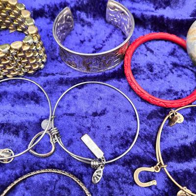 LOT 62J: Bangle, Stretch, Charm, Cuff, Rope, Beaded, and Chain Bracelets