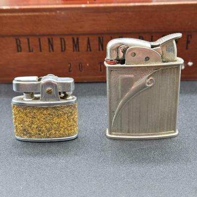 LOT 77: Blind Man's Bluff Wooden Box, Aluminum Cigarette Case, Hammered Metal Flask, Vintage Ronson Lytacase, and More