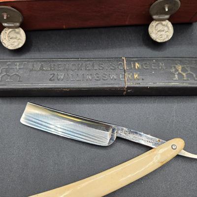 LOT 78: Vintage Men's Leather Shaving Case, Phinney Walker Travel Alarm Clock, Art Deco Travel Manicure Kit, and More