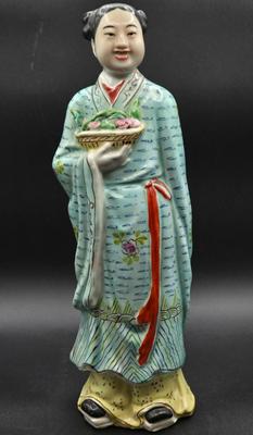 LOT 82: Republican Period Chinese Porcelain Figurine