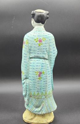LOT 82: Republican Period Chinese Porcelain Figurine