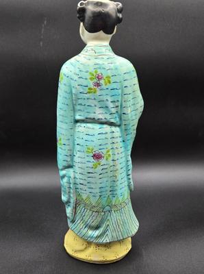 LOT 83: Vintage Republic Period Chinese Porcelain Figurine