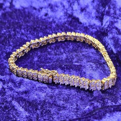 LOT 88J: 7 Inch Sterling Silver Tennis Bracelet wit CZ / 16.4 gtw