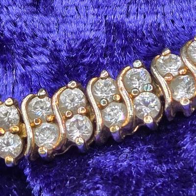 LOT 88J: 7 Inch Sterling Silver Tennis Bracelet wit CZ / 16.4 gtw