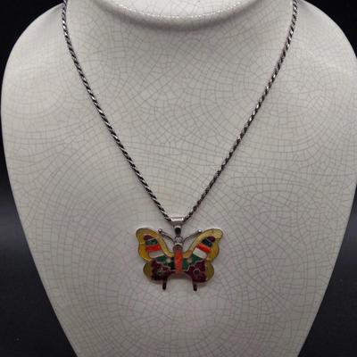 LOT 90J: 18.5 Inch Sterling Silver Inlaid Butterfly Necklace / 17.7 gtw