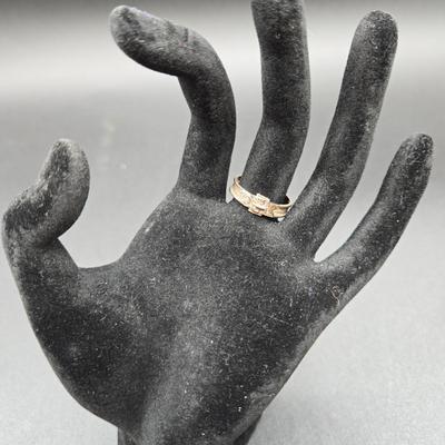 LOT 91J: Antique 14k Gold Mourning Ring Size 8 / 1.5 gtw