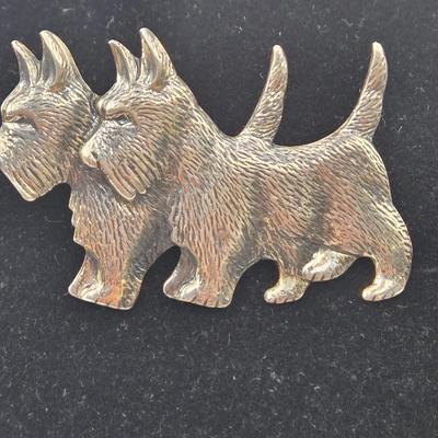 LOT 95J: Vintage Sterling Silver Brooches/ 27.3 gtw