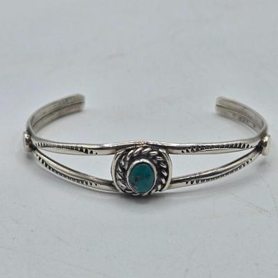 LOT 96J: Child Size Sterling Silver Cuff Bracelet / 7.8 gtw