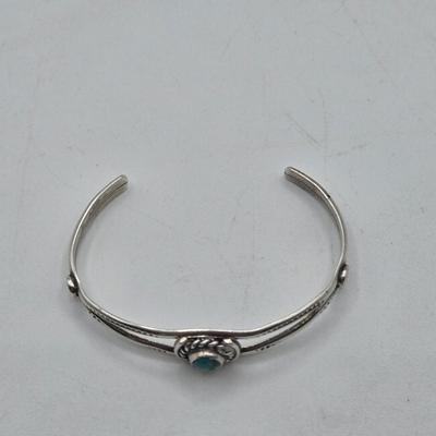 LOT 96J: Child Size Sterling Silver Cuff Bracelet / 7.8 gtw