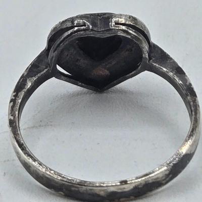 LOT 97J: Four Sterling Silver Rings and One Adjustable Toe Ring / 14.5 gtw